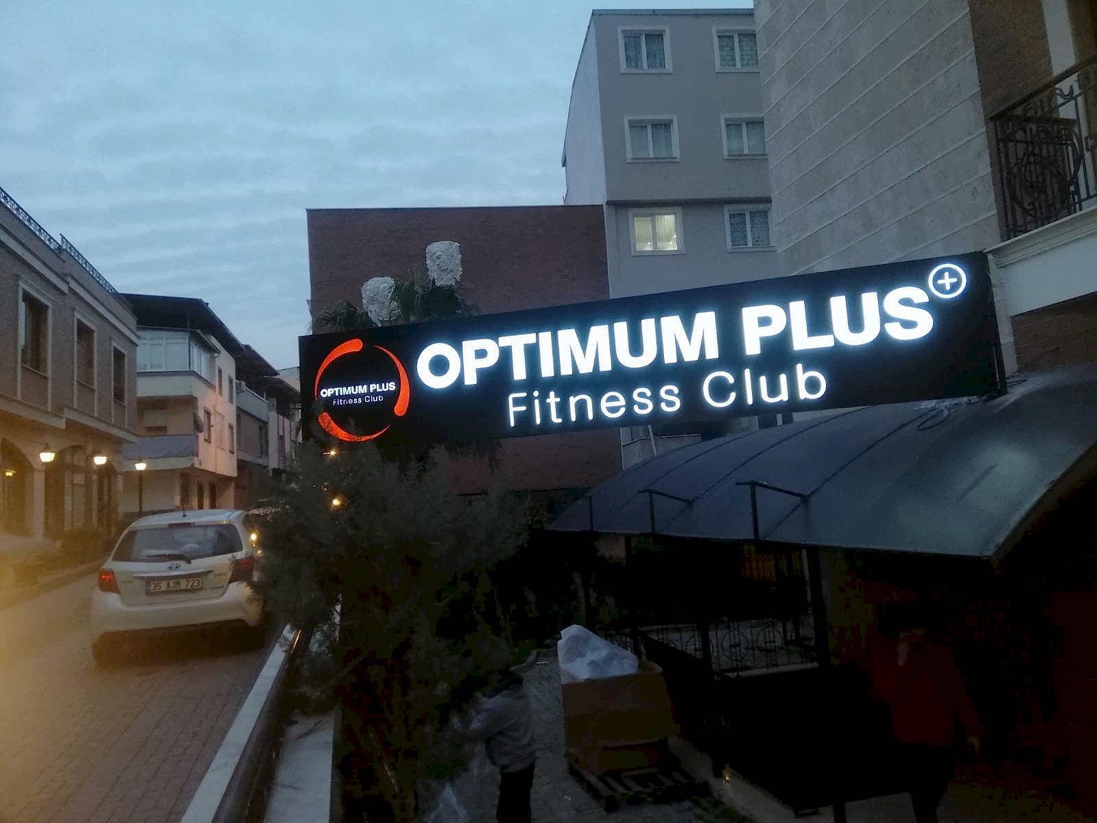 Işıklı kompozit oyma tabela